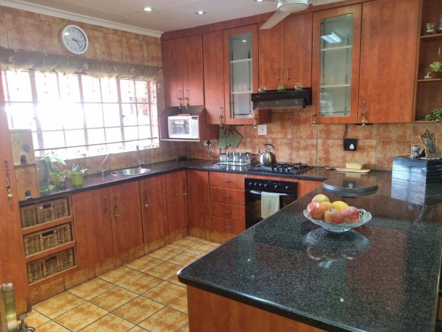 3 Bedroom Property for Sale in Oos Einde North West